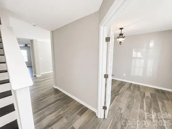 1818 Greenbrook TRL, Dallas, NC 28034