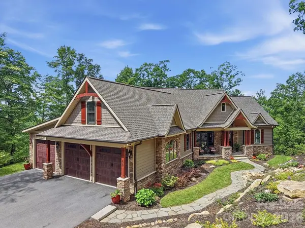 48 S Mountain Morning LN, Hendersonville, NC 28739