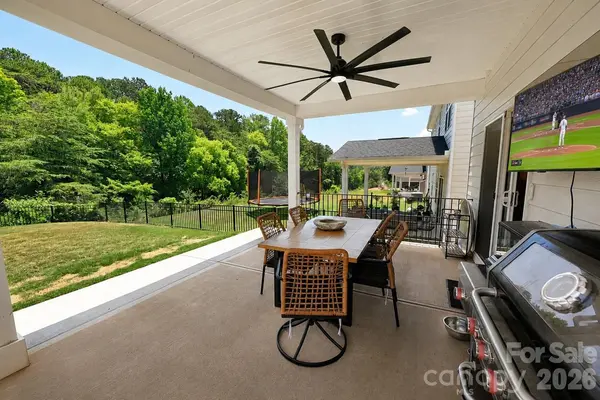 208 Tetcott ST, Mooresville, NC 28115