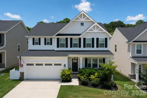 208 Tetcott ST, Mooresville, NC 28115