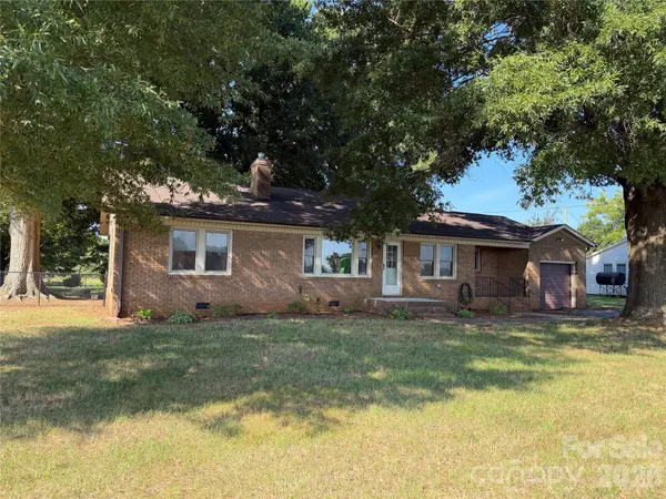 3649 Taylorsville HWY, Statesville, NC 28625