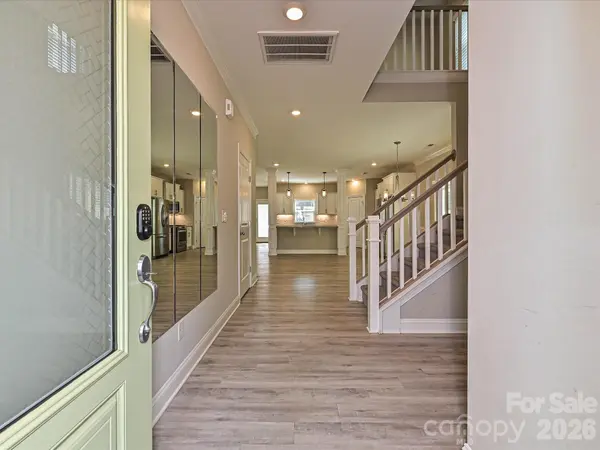 6320 Kennard DR, Charlotte, NC 28216