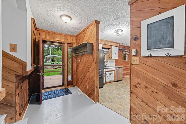 608 Hoyle ST, Lincolnton, NC 28092