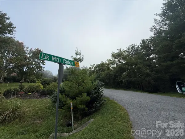 99999 Elk Mountain RDG #14, Asheville, NC 28804
