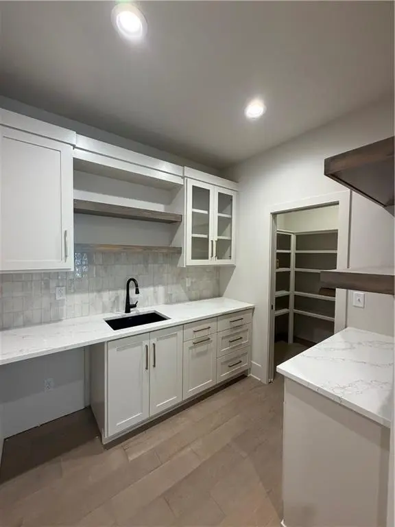 15301 W 162nd ST, Olathe, KS 66062