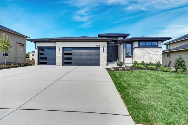 15388 W 161st TER, Olathe, KS 66062,Video Tour
