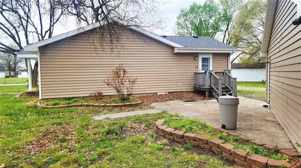 301 E Walnut ST, Weir, KS 66781
