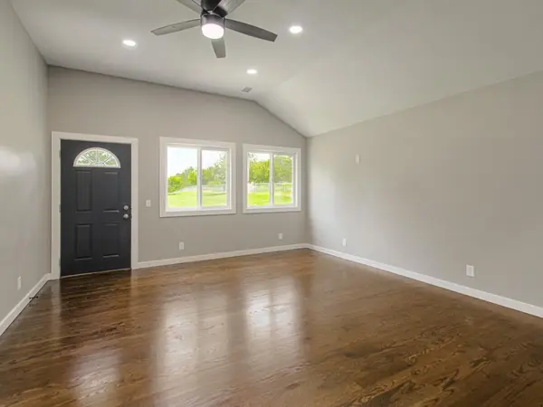 4946 Logan AVE, Kansas City, MO 64136