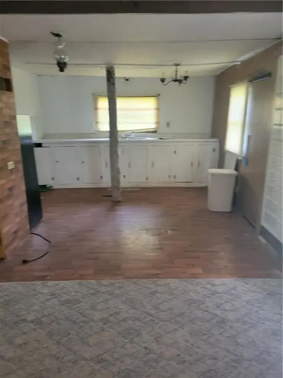 2528 N 3rd ST, St Joseph, MO 64505