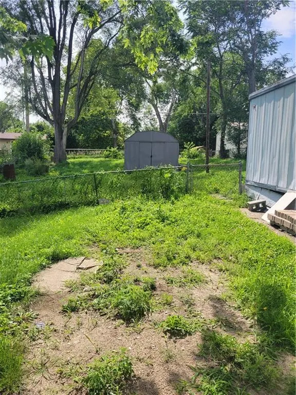 2528 N 3rd ST, St Joseph, MO 64505