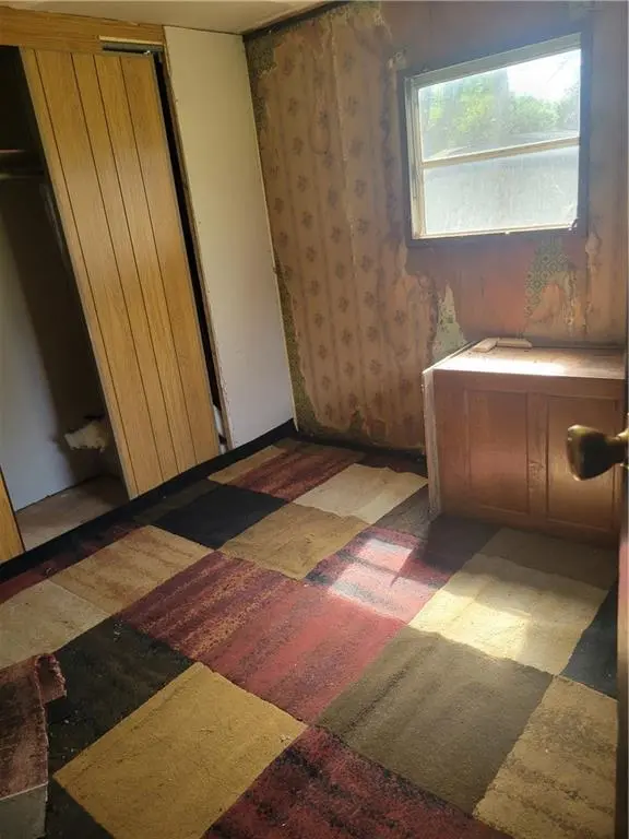 2528 N 3rd ST, St Joseph, MO 64505