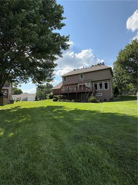 2010 Hidden Valley DR, Pleasant Hill, MO 64080
