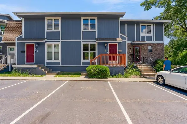 813 Lakeview DR,  Grandview,  MO 64030