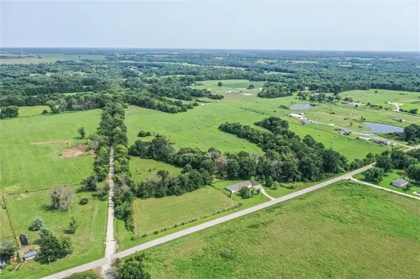 681-A SW STATE HWY T HWY, Holden, MO 64040