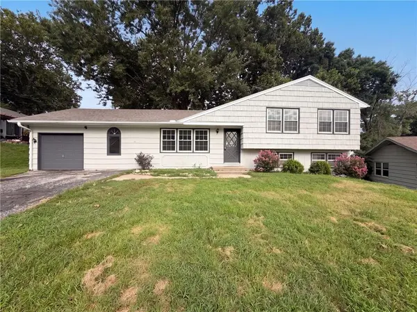 12904 E 54th ST, Kansas City, MO 64133