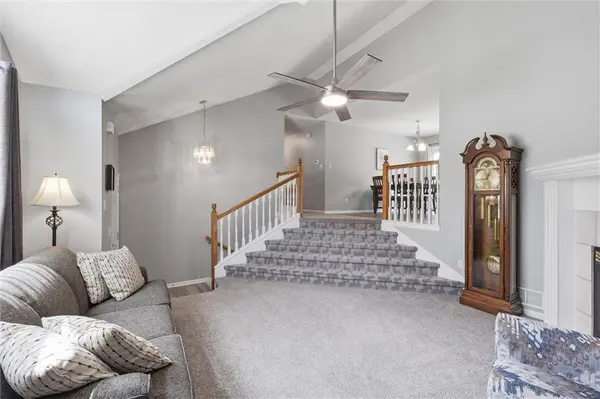 13710 Hunter DR, Platte City, MO 64079