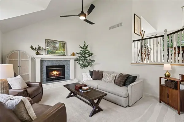 2529 SW 10th ST, Lee's Summit, MO 64081
