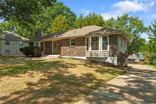 12100 E 60TH TER, Kansas City, MO 64133