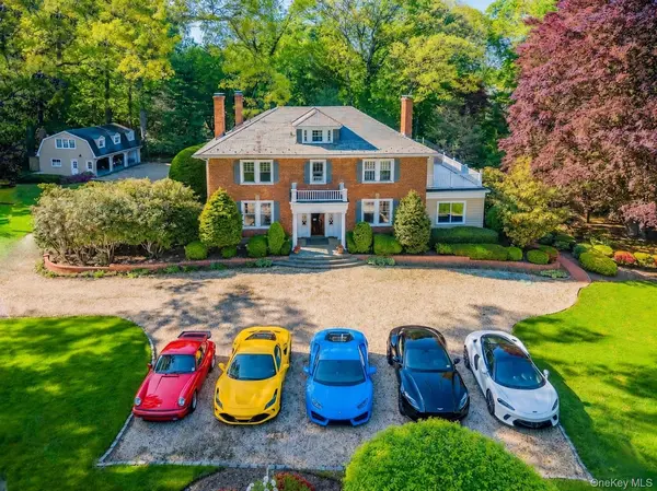 23 Townsend RD, Glen Cove, NY 11542