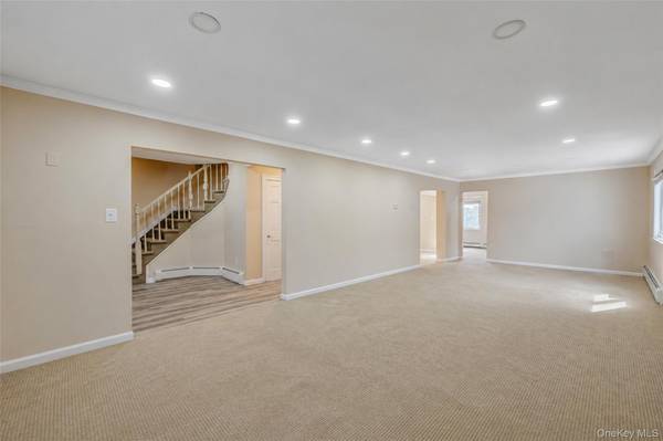 3935 Sally Lane, Oceanside, NY 11572