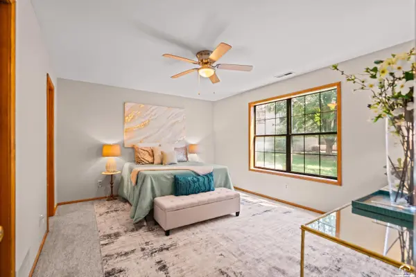 2206 Vail WAY, Lawrence, KS 66047