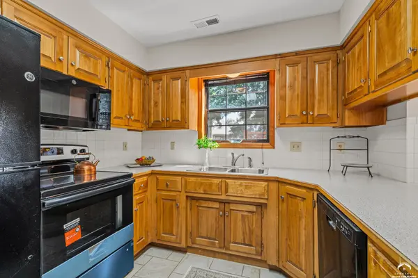 2206 Vail WAY, Lawrence, KS 66047
