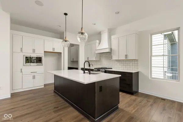 1428 Crosstie CIR, Westfield, IN 46074