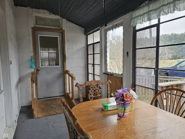 103 N Franklin ST, Fairland, IN 46126