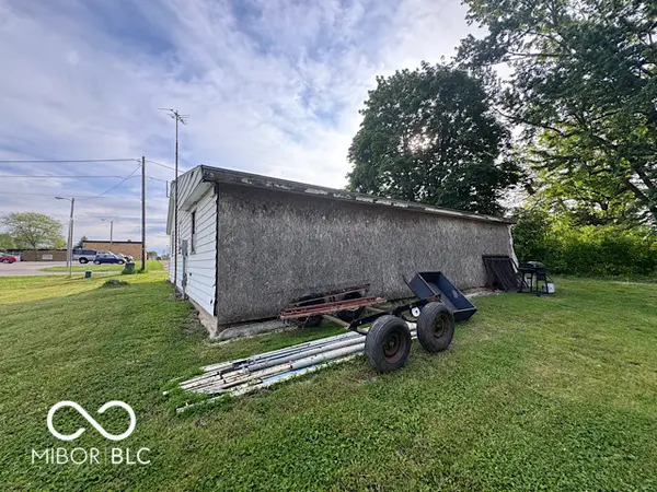 211 W Pearl ST, Dunkirk, IN 47336