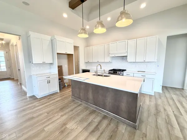 16812 Ackerson BLVD, Westfield, IN 46074