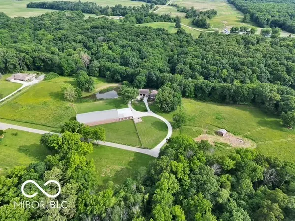 2827 W Wabash Chapel, Covington, IN 47932
