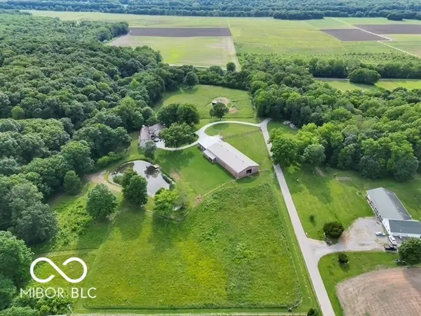 2827 W Wabash Chapel, Covington, IN 47932