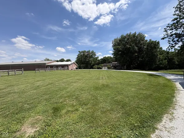 2827 W Wabash Chapel, Covington, IN 47932