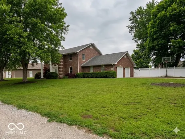 2490 E Northwood AVE, Terre Haute, IN 47805