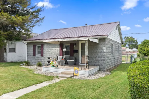 322 E 7th ST, Rushville, IN 46173
