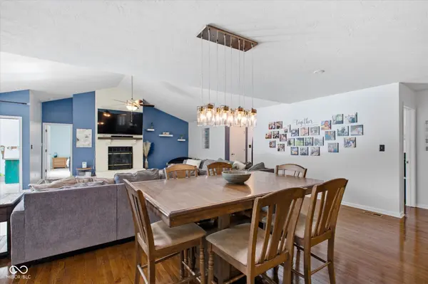 5811 Bold Ruler DR, Indianapolis, IN 46237