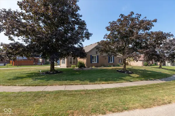5811 Bold Ruler DR, Indianapolis, IN 46237