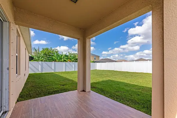 15517 ROSE GROVE DR, Bradenton, FL 34212