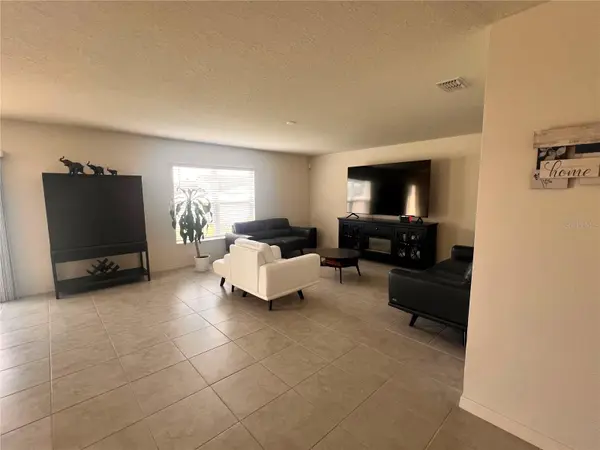 3209 EAGLE HAMMOCK CIR, Kissimmee, FL 34743