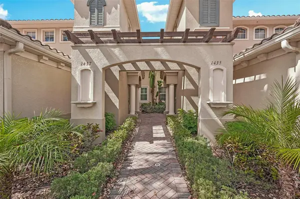 1435 EMERALD DUNES DR, Sun City Center, FL 33573
