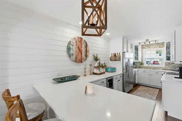 4751 COQUINA KEY DR SE, St Petersburg, FL 33705