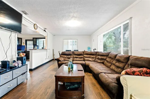 912 DRUID RD E, Clearwater, FL 33756
