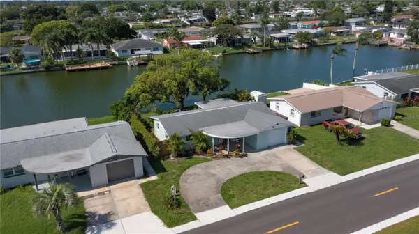 4114 SUNRAY DR, Holiday, FL 34691