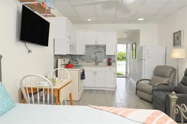 18399 GULF BLVD #371, Indian Shores, FL 33785