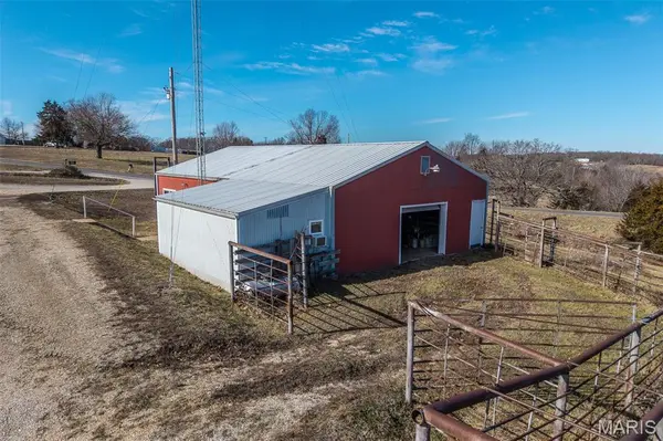 7440 E State Road H, Richland, MO 65556
