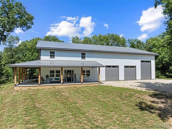 24120 Arlene LN, Warrenton, MO 63383