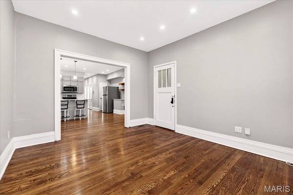 4120 Wyoming ST, St Louis, MO 63116