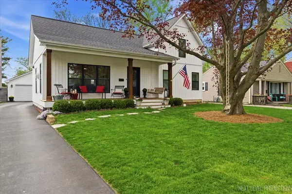 728 N Lincoln AVE, Geneva, IL 60134