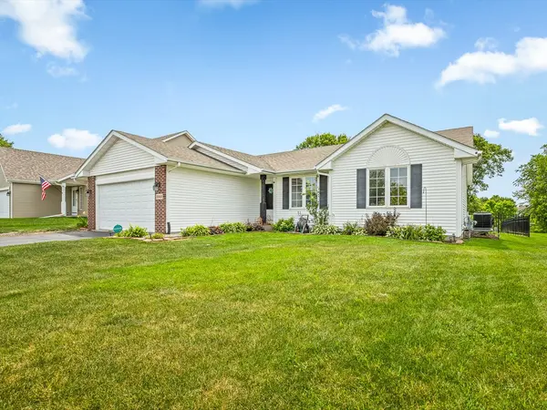 8460 Crooked Bend RD, Machesney Park, IL 61115