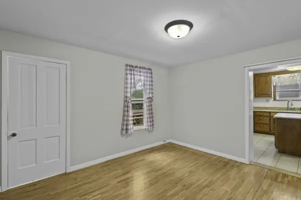 100 Burlington ST, Somonauk, IL 60552